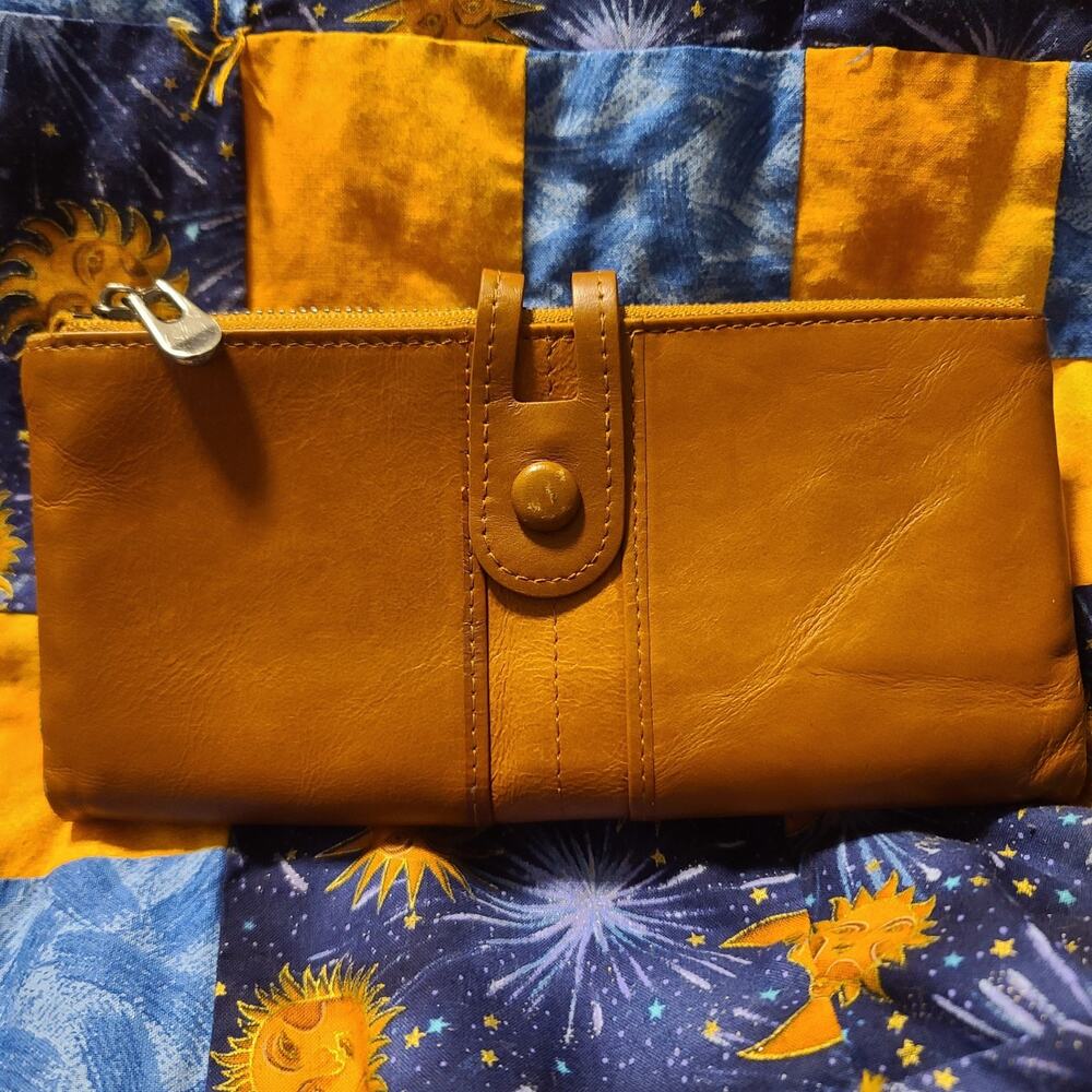 Roulens Soft Leather Wallet Golden Brown 7.5"x3.75" Zipped Pockets Slots ID